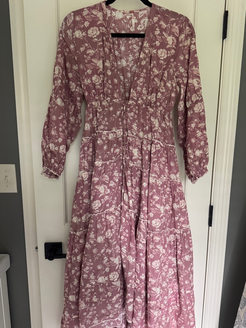 Free people pappiet dress Floral Tiered midi Dress mauve pink S